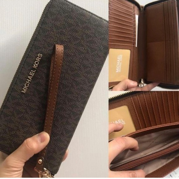 Michael Kors Large Continental Wallet - Picture 2 of 2